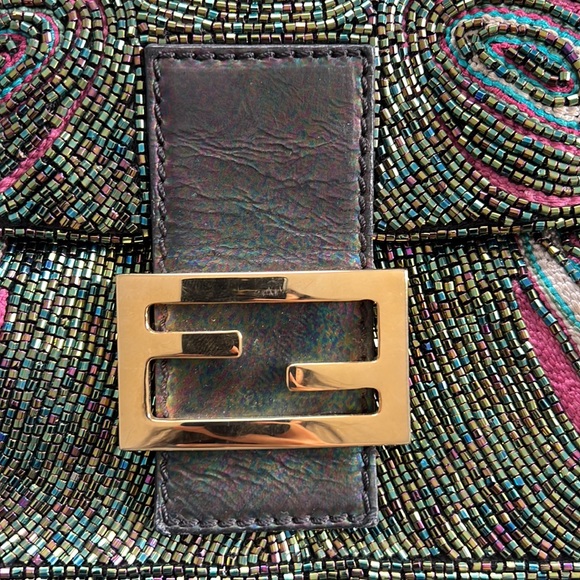 Unique FENDI beaded embroidery baguette bag - Picture 4 of 9